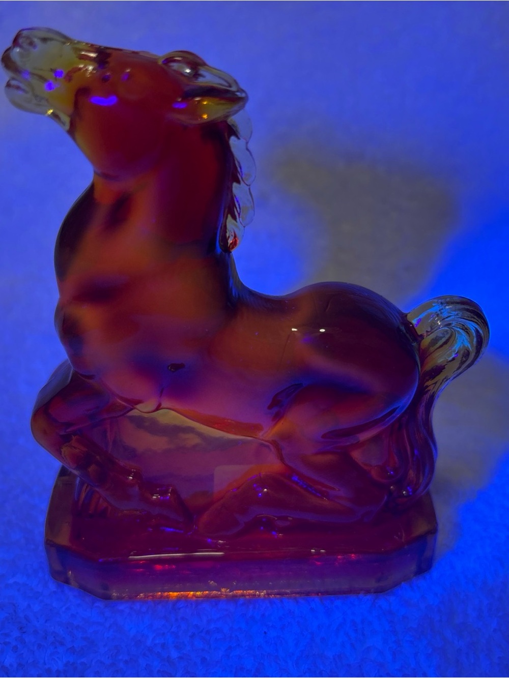 Vintage Rare Boyd Glass Fire Joey the Horse UV glows
